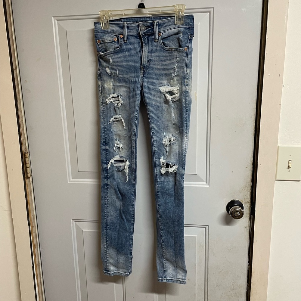 American Eagle Outfitters Men’s Ripped Light Blue Skinny Jeans 28x32